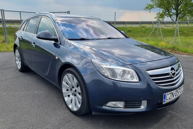 Opel Insignia cena 23900 przebieg: 240000, rok produkcji 2009 z Gniezno małe 232